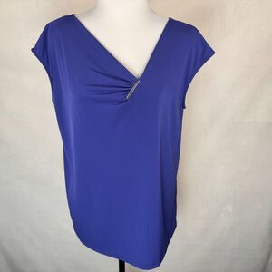 Dana Buchman Sz L  Purple Stretch Top Sleeveless Asymmetrical Neckline Metal